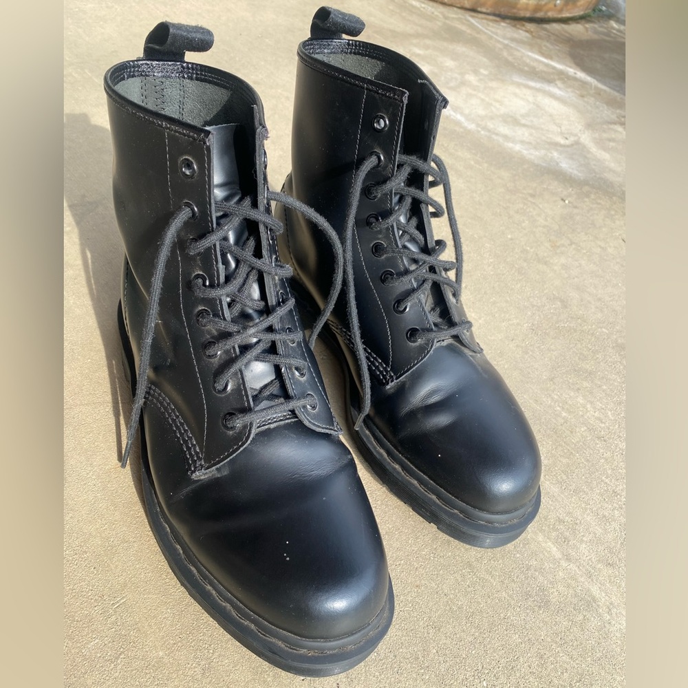 Dr. Martens 1460 Mono Smooth All Black Leather